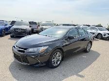 2017 Toyota Camry SE/FWD/BACKUP CAMERA/LEATHER SEATS/EASY FINANC - Photo 3
