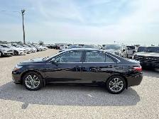 2017 Toyota Camry SE/FWD/BACKUP CAMERA/LEATHER SEATS/EASY FINANC - Photo 4