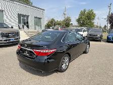 2017 Toyota Camry SE/FWD/BACKUP CAMERA/LEATHER SEATS/EASY FINANC - Photo 7