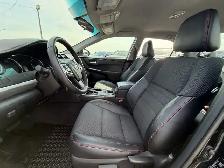 2017 Toyota Camry SE/FWD/BACKUP CAMERA/LEATHER SEATS/EASY FINANC - Photo 14