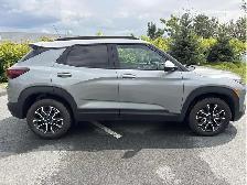 2025 Chevrolet TrailBlazer ACTIV|AWD|LTHR|HTD SEATS/WHEEL|PANO|R - Photo 3