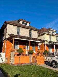 4 Bedroom House for rent near Downtown/University of Windsor