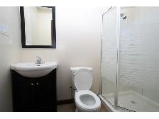 ~UA area/3minTo Southgate mall LRT toUA Compus Nait/MacEwan/DT - Photo 7