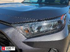 2020 Toyota RAV4 LE - Photo 10