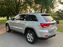2011 Jeep Grand Cherokee - Photo 3