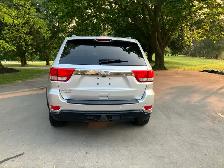 2011 Jeep Grand Cherokee - Photo 4