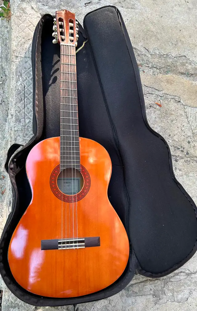 Guitare Classique Yamaha
