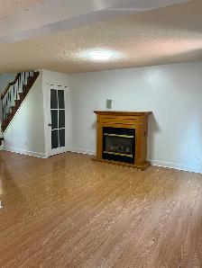 4 Bedroom, 2 Bath, 5 Parking, Detached House for Rent, Brampton, - Photo 7