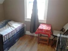 Rooms for rent immediately near UNB, Fredericton - Photo 2