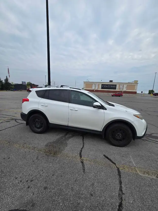 2015 Toyota RAV4 XLE AWD