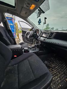 2015 Toyota RAV4 XLE AWD - Photo 9
