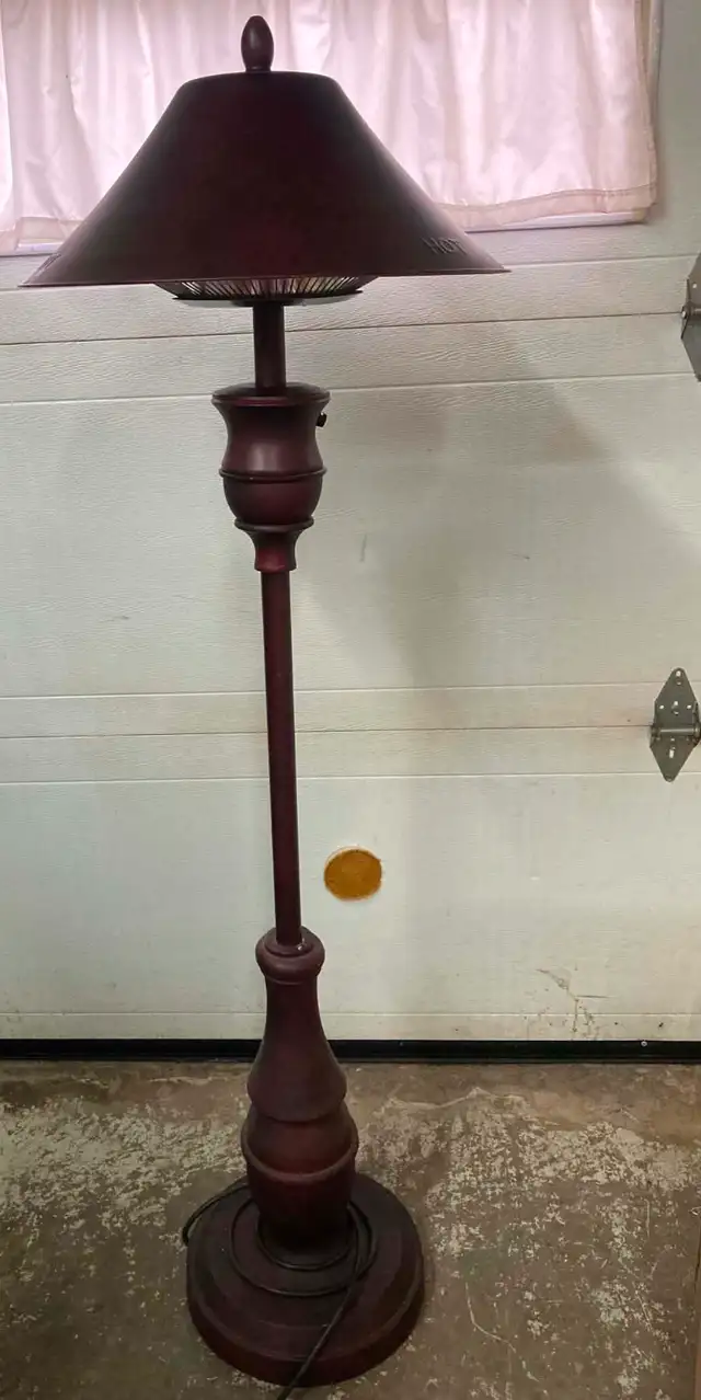 lampe chauffante pour patio a ARVIDA SAGUENAY