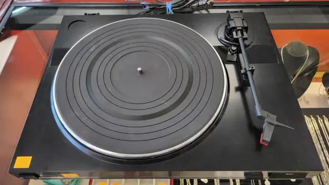 Fisher Record Player MT-911 No Cover