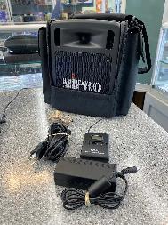 Mipro MA-303SU Single-Channel Portable Wireless PA System - Photo 4