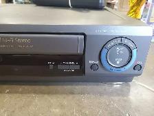 Sony SLV-LG8HF VCR - Photo 3