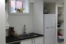 Room 4RENT in THE GUILD by the LAKE!! - Photo 9