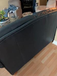 PREMIUM LEATHER LOVESEAT - Photo 5
