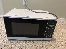 Hamilton beach Microwave - Photo 2