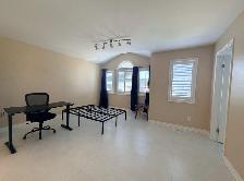 4 BEDROOM OFF CAMPUS HOUSING FOR BROCK STUDENTS IN THOROLD! - Photo 4