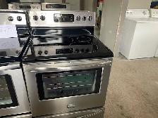 Cuisinière stainless vitrocéramique Frigidaire