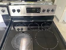 Cuisinière stainless vitrocéramique Frigidaire - Photo 2