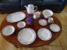 Set de vaisselle NORITAKE ( 8 - 12 couverts ) Japon - Photo 6