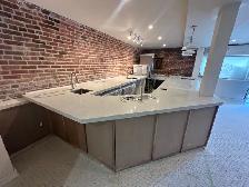 Quartz & Granite Countertops - Photo 6