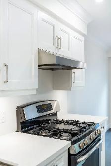 Quartz & Granite Countertops - Photo 7