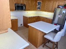 Quartz & Granite Countertops - Photo 8
