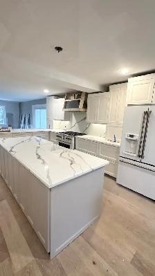 Quartz & Granite Countertops - Photo 10