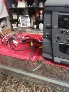 Emerson 3 disc changer with two speakers - Photo 5