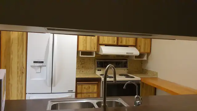 One bedroom apartment for rent, very good location, everything i