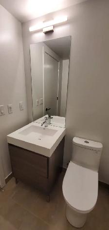King and Bathurst - 1Bed1Bath - Photo 9