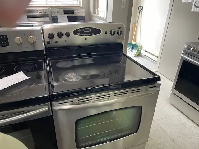 Cuisinière stainless vitrocéramique Maytag