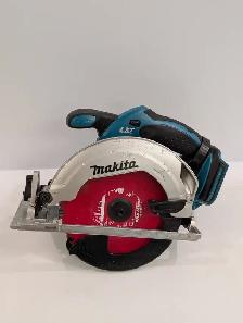(B2273) Makita dss61 Saw