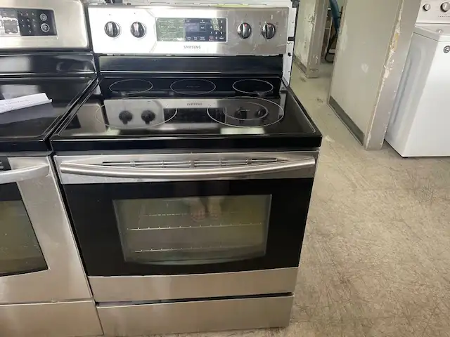 Cuisinière stainless vitrocéramique convection Samsung