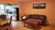 Bright large 3.5 fully furnished September 1st - Photo 2