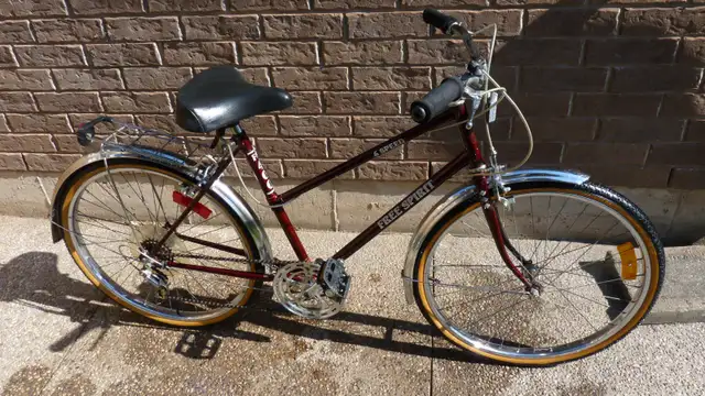 Ladies Cruiser Bicycle