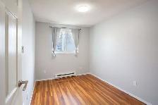 STUDENT RENTAL | WALK TO WESTERN UNIVERSITY | $750 PER ROOM - Photo 6