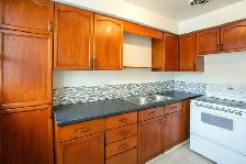 STUDENT RENTAL | WALK TO WESTERN UNIVERSITY | $750 PER ROOM - Photo 10