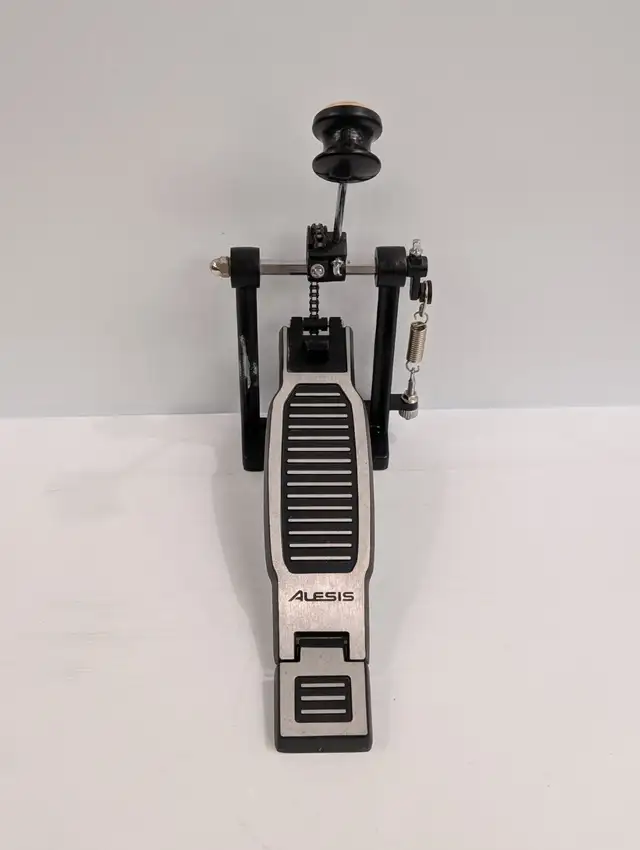 (B2044) Alesis Bass Drum Trigger Pedal