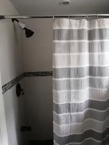 Available Now, Large Bedroom QEW/Mississauga Rd, all included - Photo 2