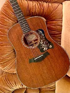 TAYLOR 320 AlI SOLID Mohogany Guitar. PICK UP, CustomCASE, - Photo 2