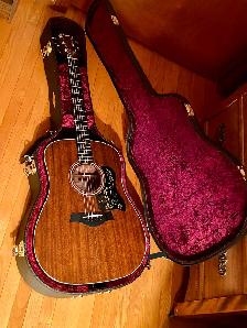 TAYLOR 320 AlI SOLID Mohogany Guitar. PICK UP, CustomCASE, - Photo 4