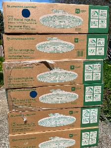 NEUF lumière ronde blanc intérieur  LED HIGHT BAY 120v 15 pouces