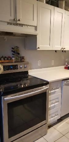 Nice 4 1/2 renovated, hot water included QUIET NEIGHBORHOOD - Photo 2