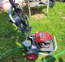 Briggs and Stratton 5HP Pressure Washer - Photo 3