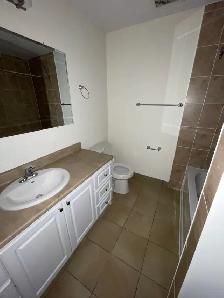 Unique 2-Level Townhouse-Style 2BR - Sep 1st - Heat/Wat/PK - Photo 3