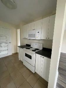 Unique 2-Level Townhouse-Style 2BR - Sep 1st - Heat/Wat/PK - Photo 15