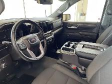 2024 GMC Sierra 1500 Crew Cab Short Box 4-Wheel Drive SLE LOW KM - Photo 19